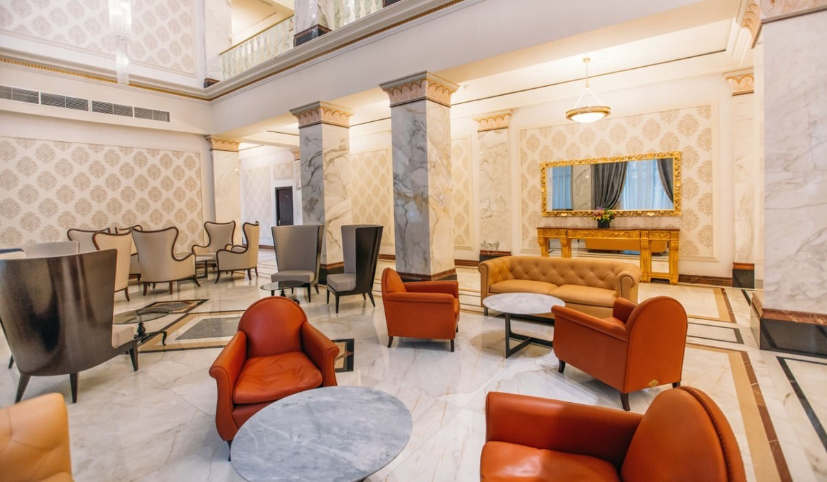 BILTMORE HOTEL MEETING ROOM 1